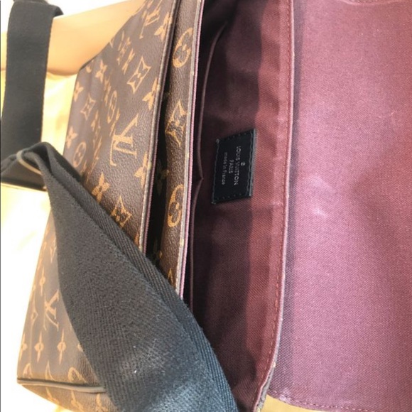 Louis Vuitton messenger bag - Picture 7 of 7